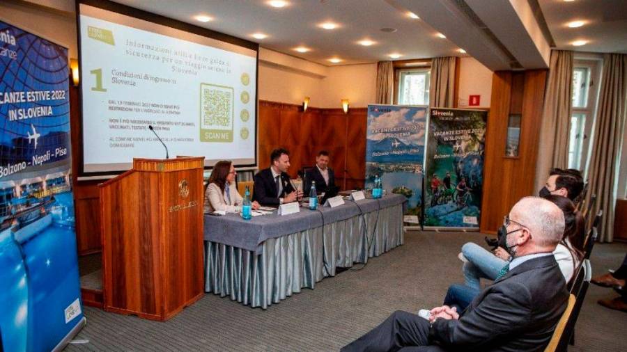 Predstavitev nove letalske povezave v Bocnu