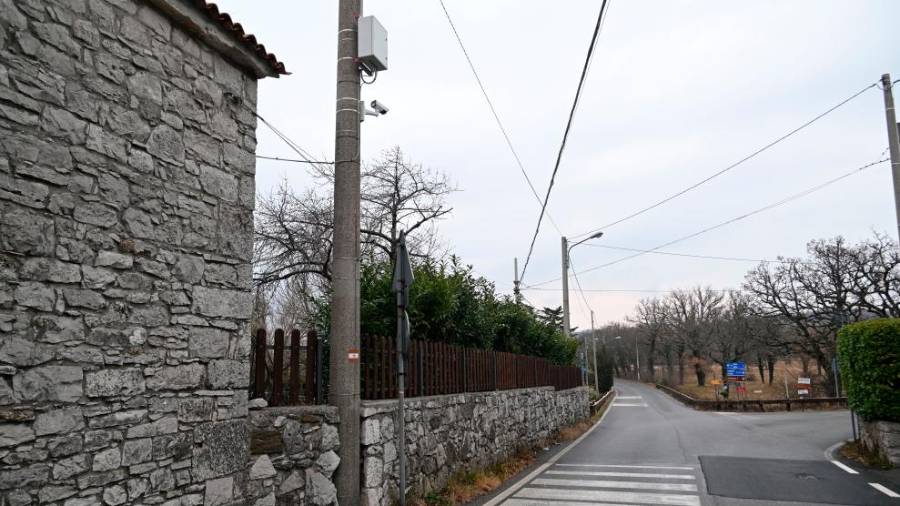 Nadzorna kamera (FOTODAMJ@N)