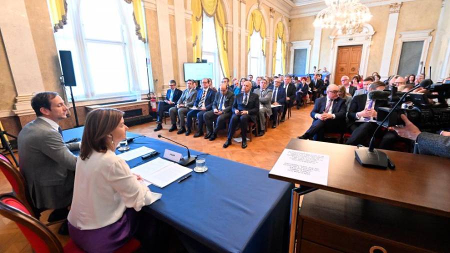 $!Ministrica za zunanje in evropske zadeve Republike Slovenije Tanja Fajon in predsednik dežele FJK Massimiliano Fedriga (FOTODAMJ@N)
