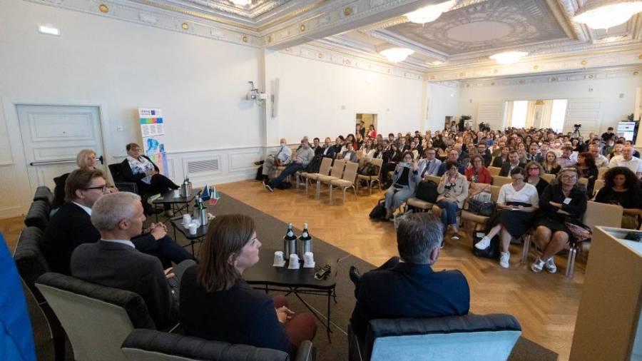 Za uradno predstavitev novega programa Interreg Italija-Slovenija za obdobje 2021–2027 je bilo veliko zanimanja (FOTODAMJ@N)