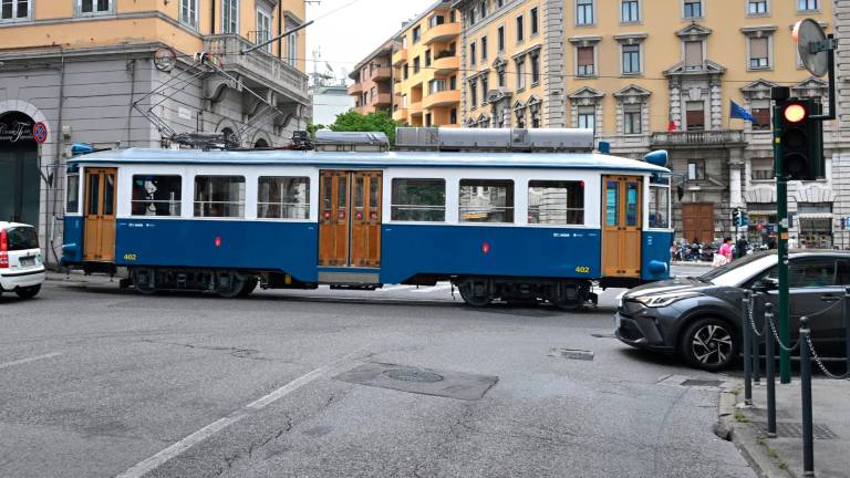 Seznam nujnih del na progi openskega tramvaja se stalno obnavlja