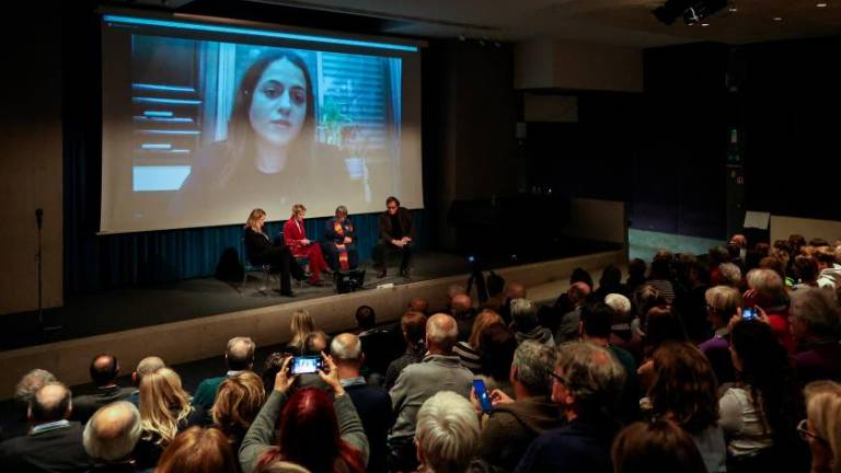 Poziv za dialog, mir in odprtost