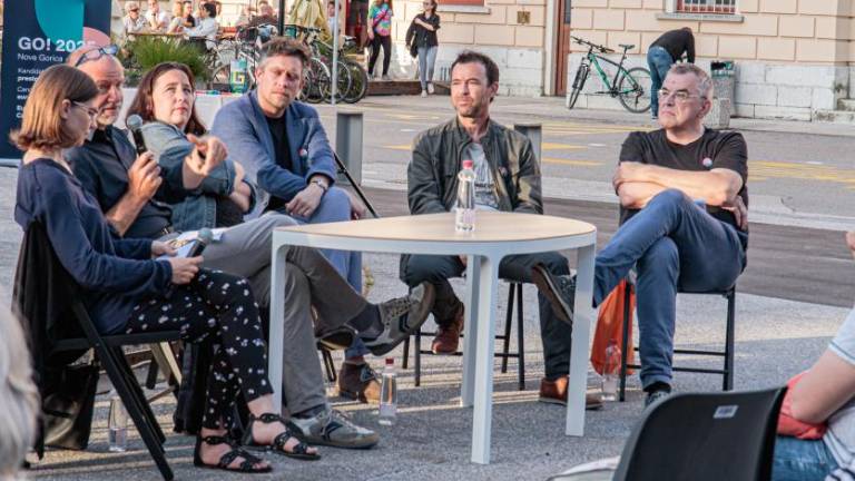 Glasba povezala Gorici