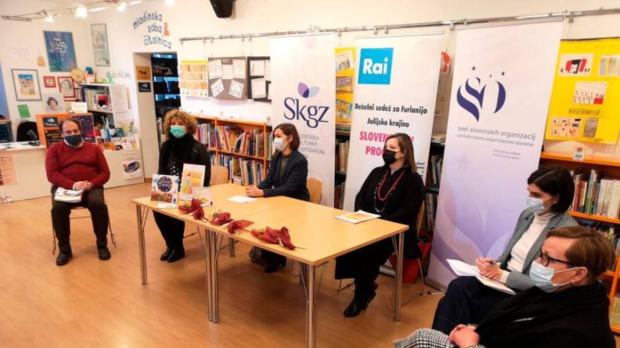 »Radijski« Škratek odslej tudi v delovnem zvezku