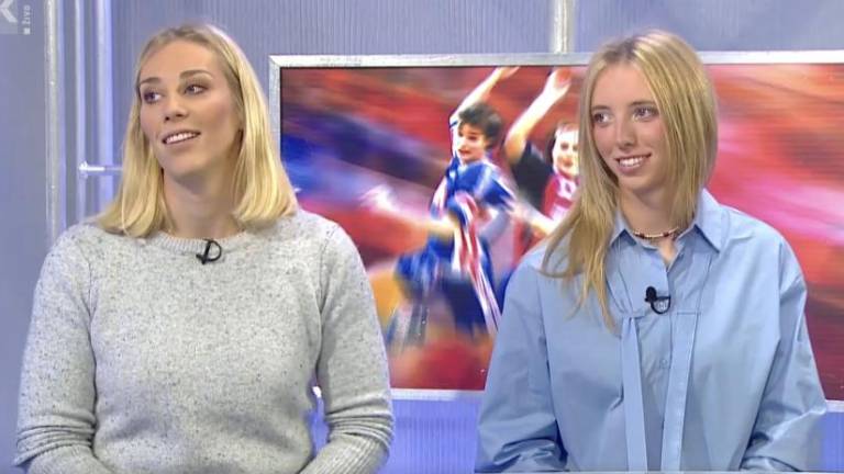 Športel z jadralkama