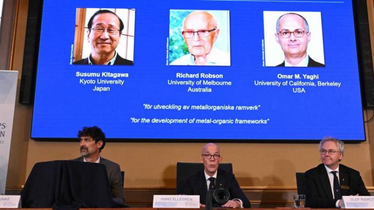 Omogočili tudi pridobivanje vode iz puščavskega zraka