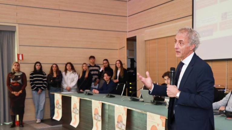 Dijaki poskrbeli za virtualni obisk Palače Attems Petzenstein