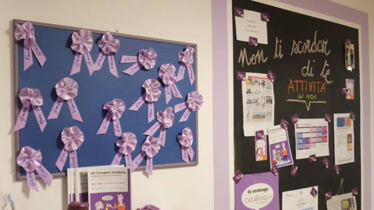 Podpora skrbnikom v težkem življenjskem obdobju