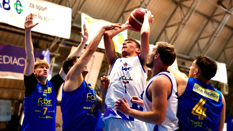 Bor Radenska premagal mladince videmskega APU