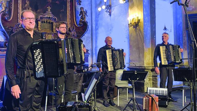 Kvartet 4 Bellows 4 Tales je nastopil na Ljubljana Festivalu