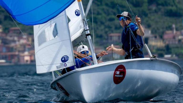 Sirenin jadralec potuje na SP in EP 420