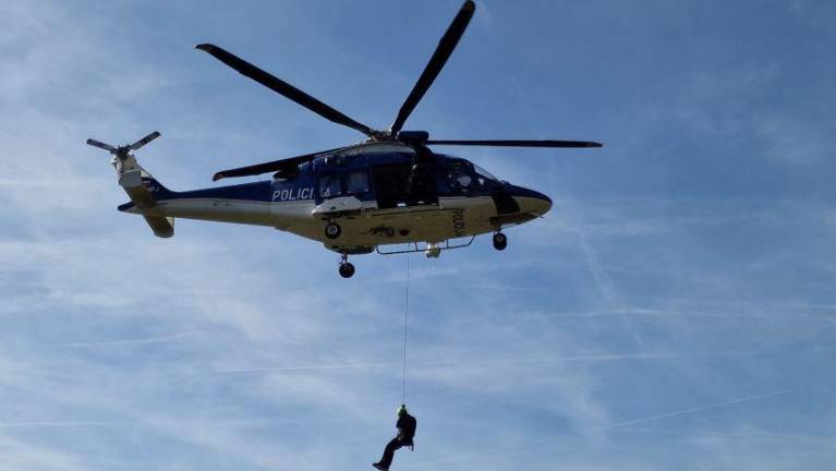 V Sloveniji v gorah umrl pohodnik
