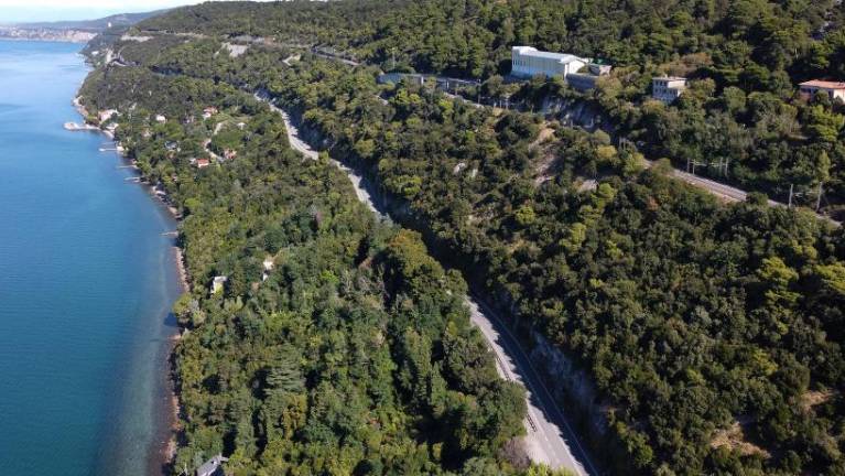 Prometna nesreča na Obalni cesti