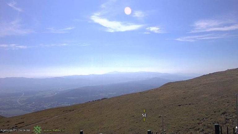 Do sobote oranžno opozorilo zaradi vročine, nato pa rumeno zaradi neviht