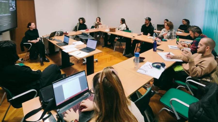 Š̌tudenti humanistike in umetnosti pri interdisciplinarnem predmetu Avantgarda in eksperiment