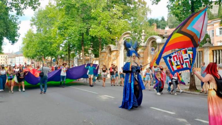 Parada ponosa prispela na skupni trg obeh Goric (foto in video)