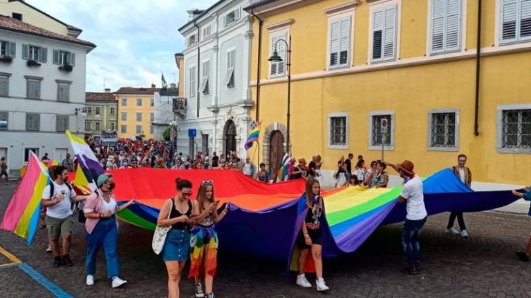 Čezmejna parada ponosa