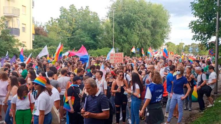 Parada ponosa prispela na skupni trg obeh Goric (foto in video)