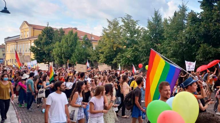 Parada ponosa prispela na skupni trg obeh Goric (foto in video)