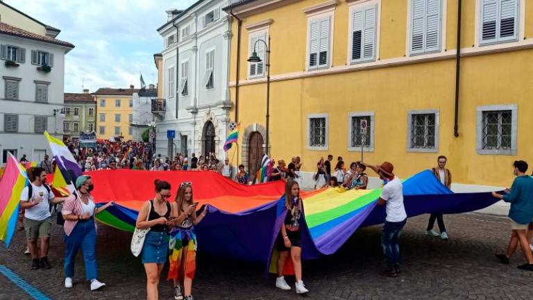 Parada ponosa prispela na skupni trg obeh Goric (foto in video)