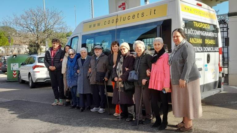 Do večnamenskega središča se bodo lahko peljali s kombijem