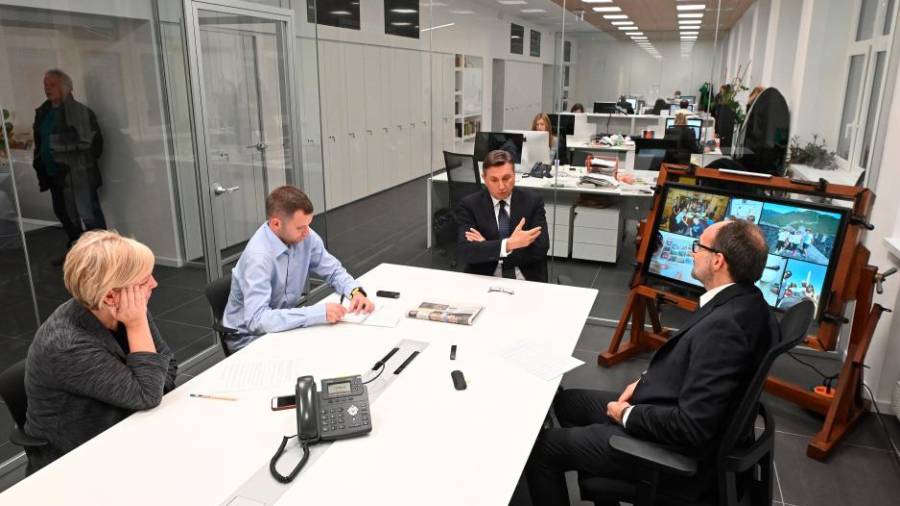 Predsednik Republike Slovenije Borut Pahor med intervjujem v uredništvu Primorskega dnevnika (FOTODAMJ@N)