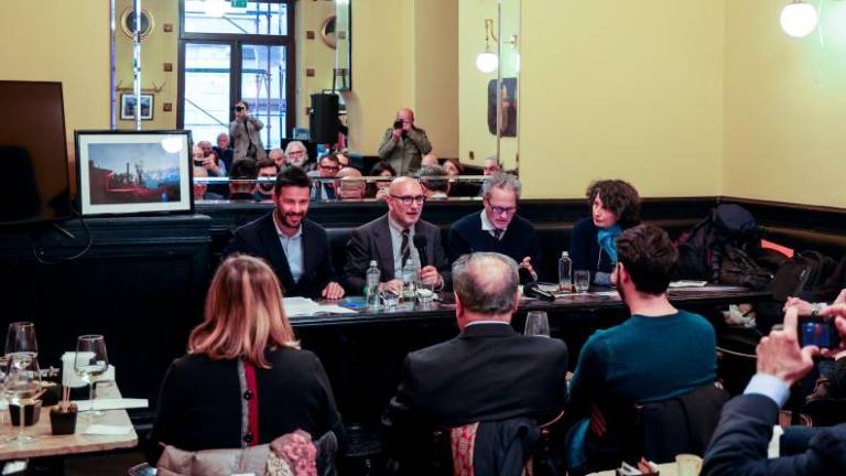 Fotografije o tržaški železarni in njenem koncu