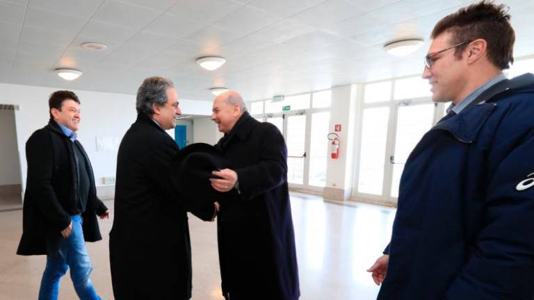 Ko je župan objel Roberta Fioreja