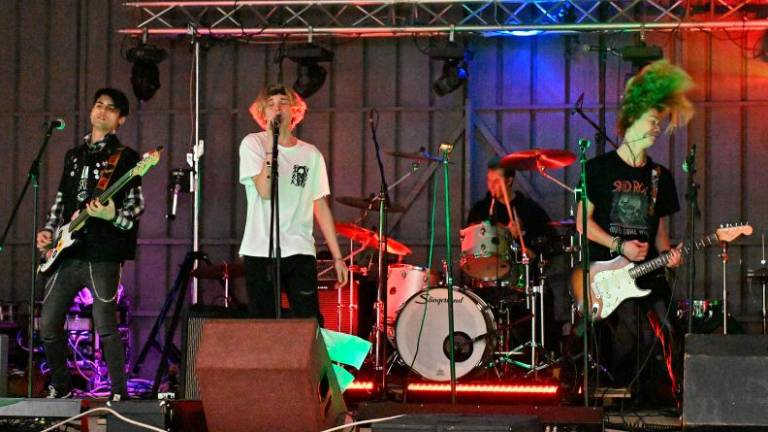 Pestro celodnevno dogajanje na Proseku