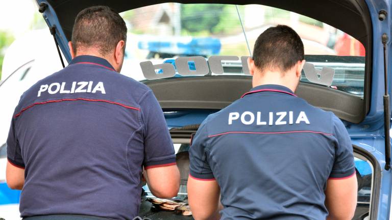 V Ulici Rigutti napad z nožem pri belem dnevu