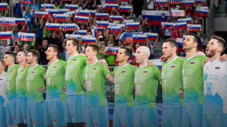 Slovenski odbojkarji v boj za olimpijske igre pred domačimi navijači