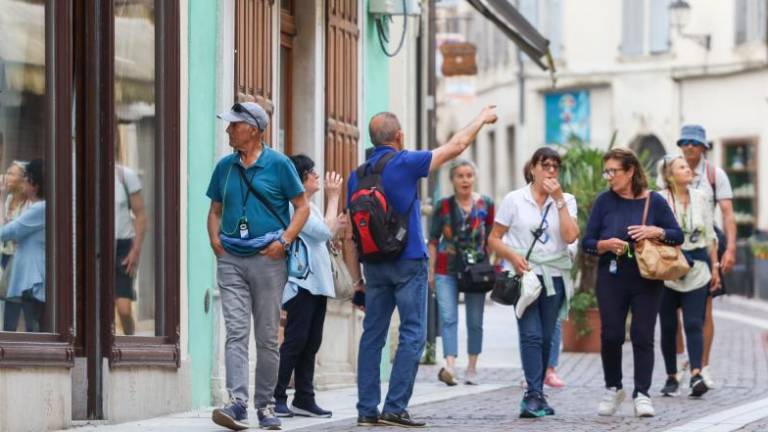 Povpraševanje po vodičih poskočilo