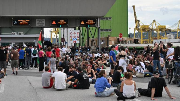Zaradi ladje iz Izraela nova stavka pred tržaško luko