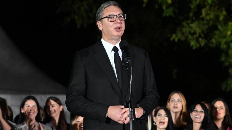 Srbski predsednik Aleksandar Vučić odstopil