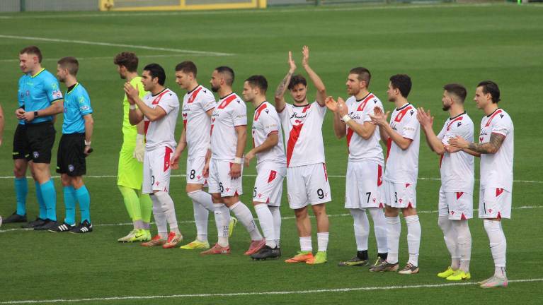 Nogometaši Juventina pred začetkom četrtfinalnega dvoboja v Alessandrii (M. MARSIČ)