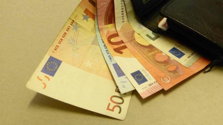 Mladeniča ovadili zaradi suma ponarejanja denarja