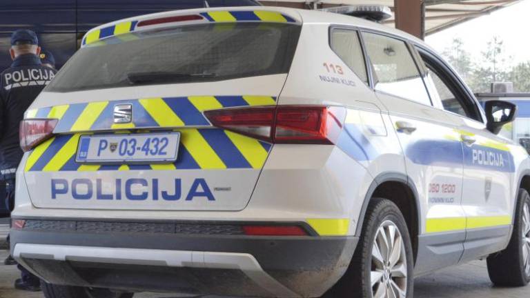 Oborožen rop v Šempetru pri Gorici