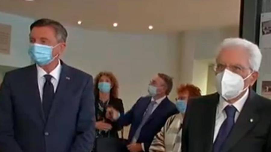 Borut Pahor in Sergio Mattarella v veži Narodnega doma.