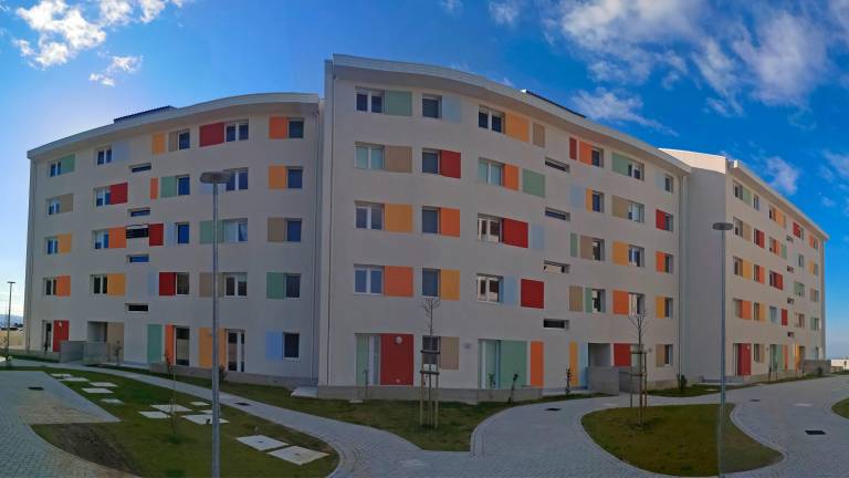 Ater: Pogoj petih let bivanja v FJK padel na ustavnem sodišču