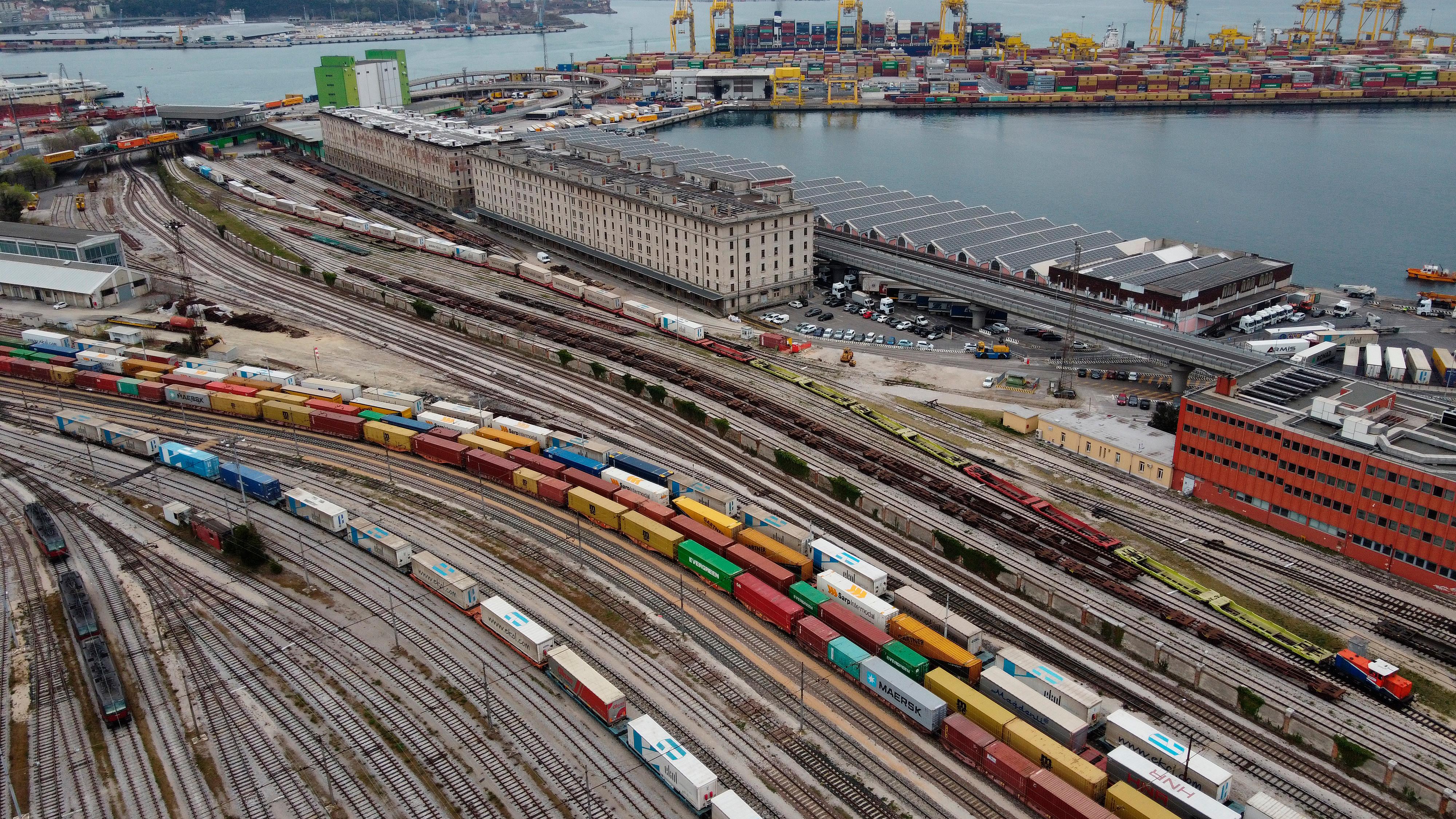 »Centralizacija ogroža tržaško pristanišče«