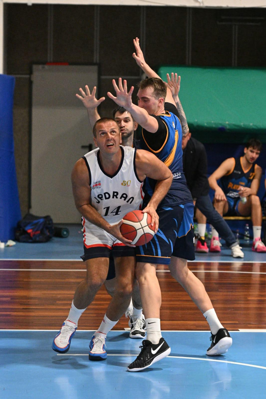 Jadran Motomarine in SloVolley ZKB s celotnim izkupičkom