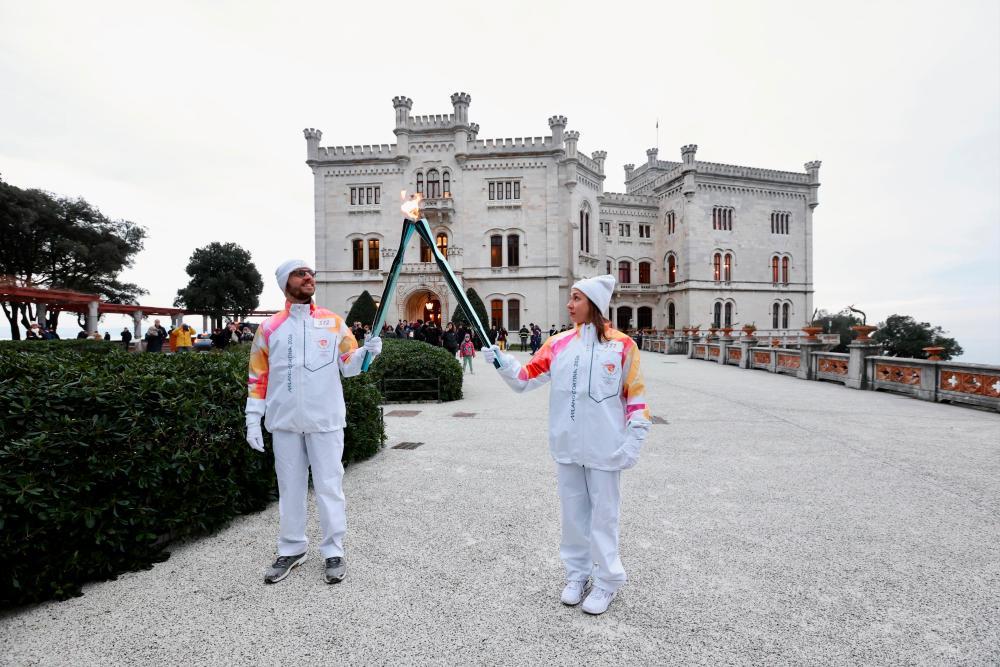 Olimpijska bakla prispela v Trst