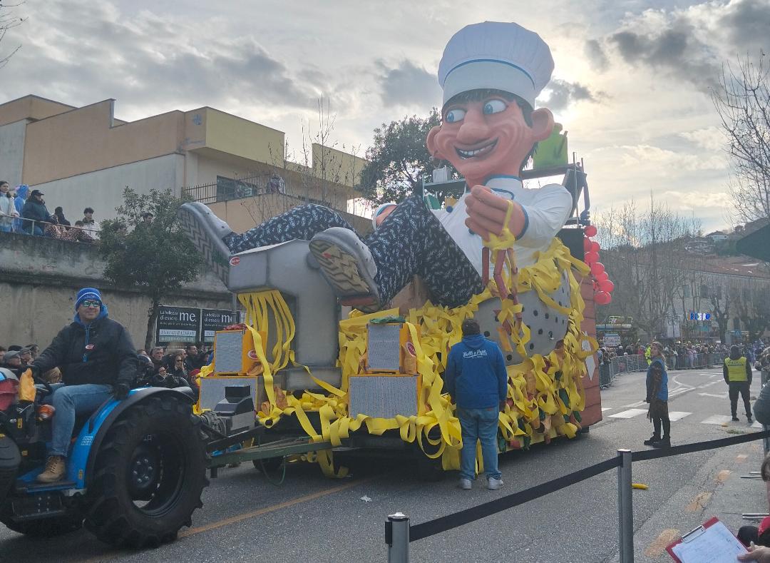 Bulli e Pupe slavili s testeninami