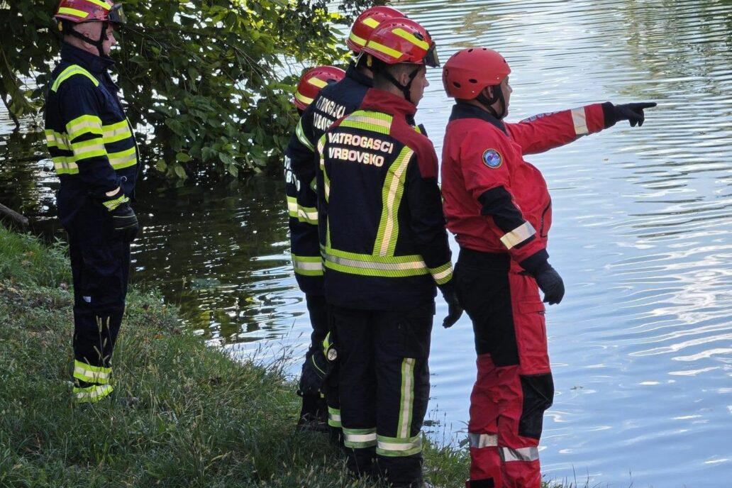 Pet ljudi so rešili, pet pa jih je utonilo v Kolpi