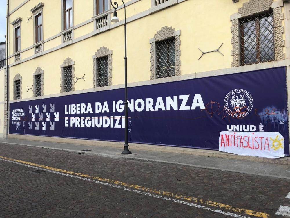 Antifašisti prekrili neonacistični grafit