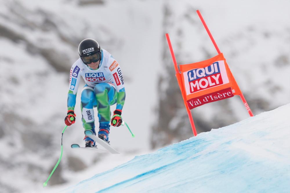 Ilka Štuhec le za štiri stotinke od zmagovalnega odra