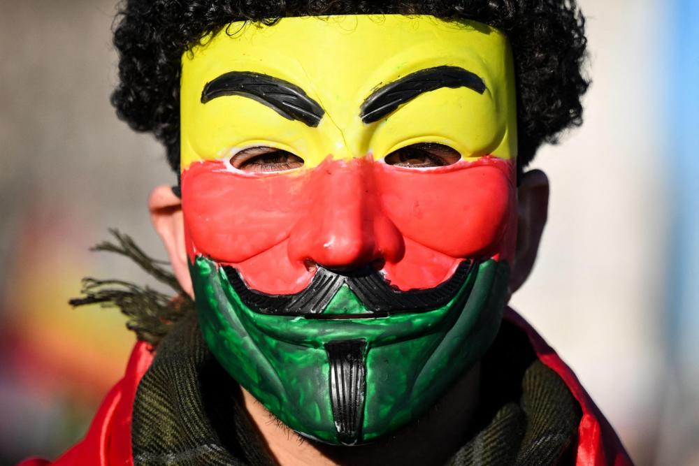 Na Borznem trgu za pravice Kurdov in Irancev