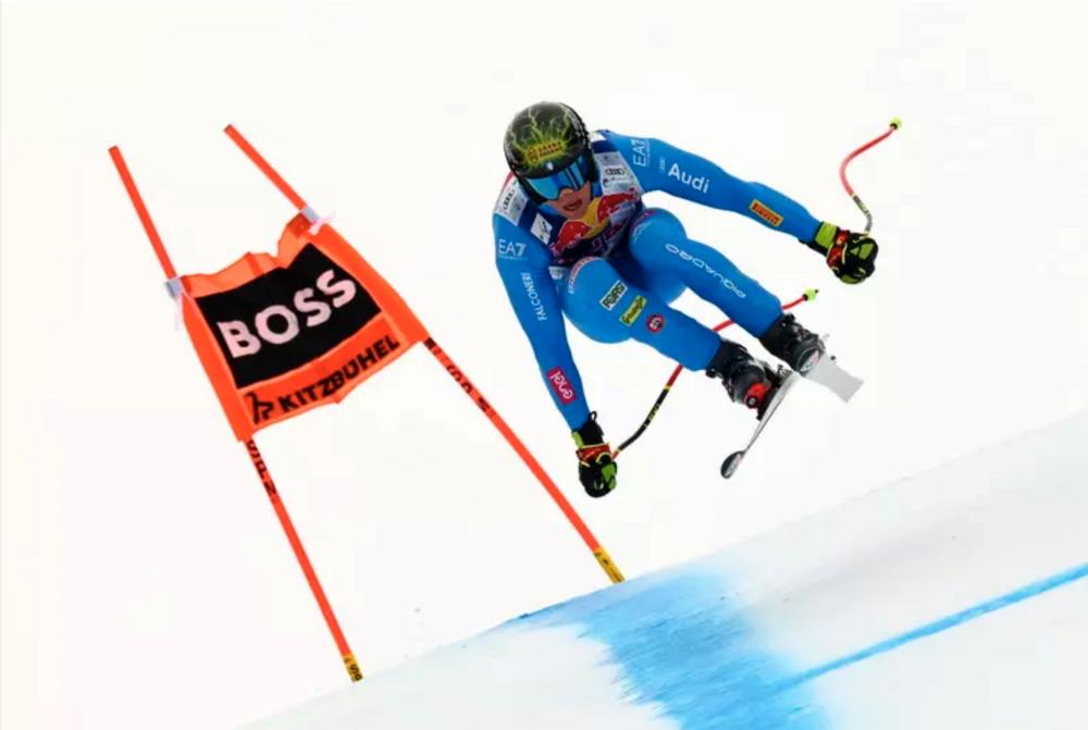 Italijanski smučar Franzoni zmagovalec smuka v Kitzbühelu, Hrobat deveti