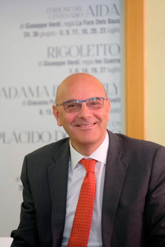Operno hišo Verdi bo še naprej vodil Giuliano Polo
