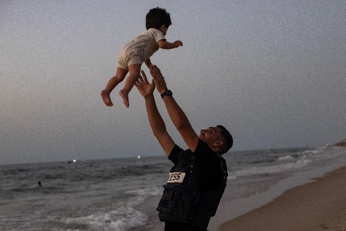 Ujeli ukradeno otroštvo od Gaze do rudnikov v Kongu